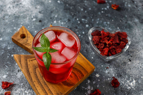 A Taste of Summer: The Refreshing Health Benefits of Hibiscus Tea